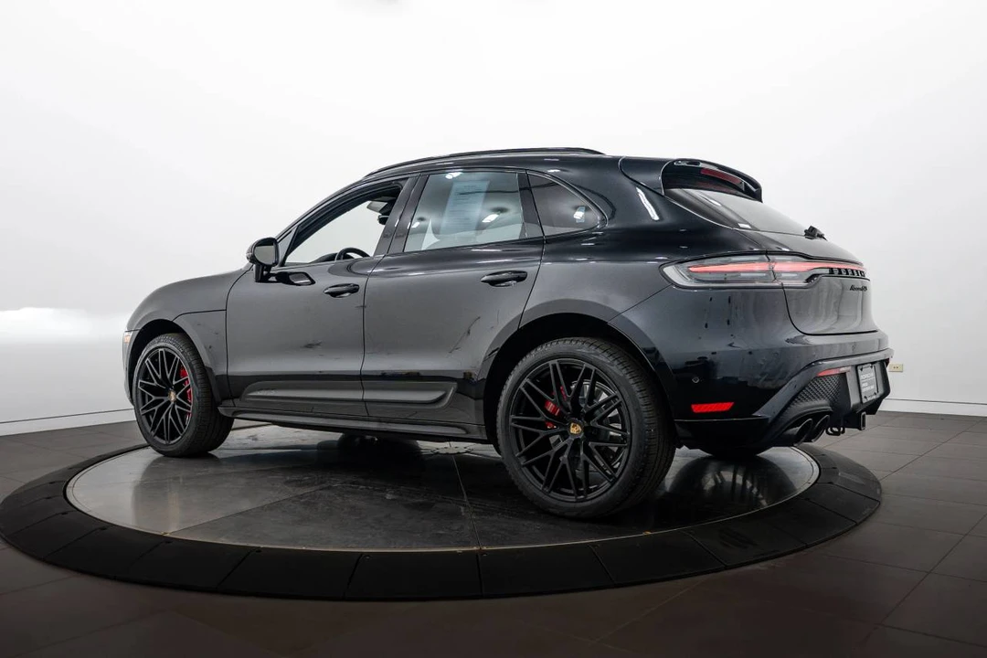 2022 Porsche Macan GTS - Image 3 of 5
