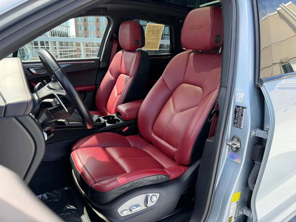 2022 Porsche Macan GTS - Image 5 of 5
