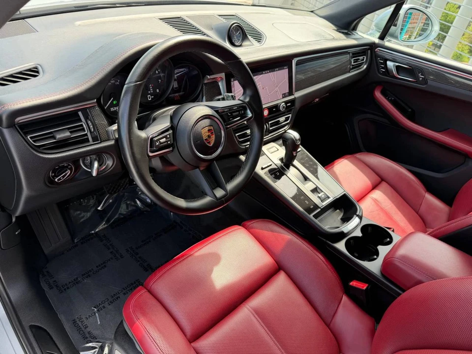 2022 Porsche Macan GTS - Image 4 of 5