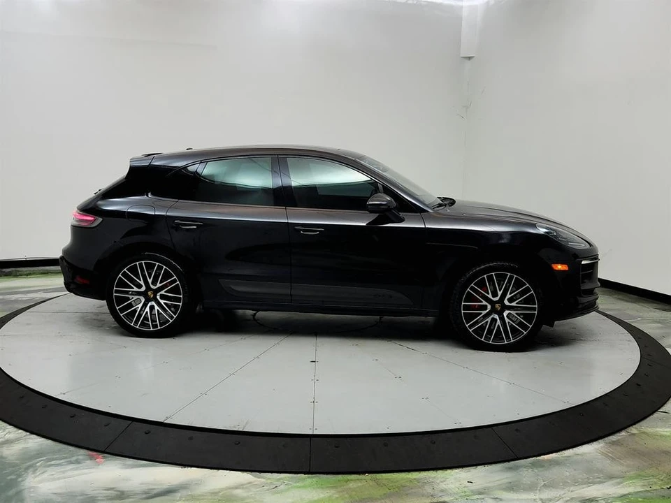 2022 Porsche Macan GTS - Image 4 of 31