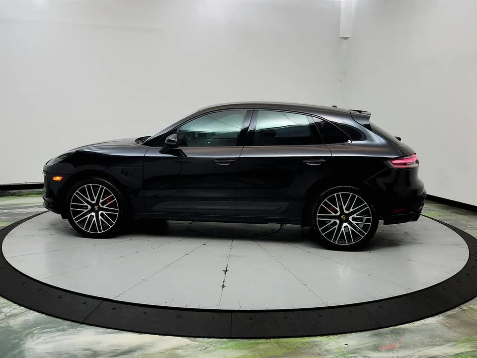 2022 Porsche Macan GTS - Image 8 of 31