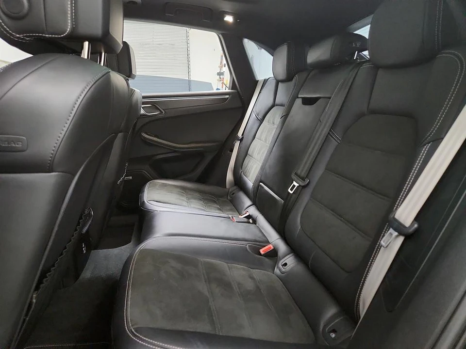 2022 Porsche Macan GTS - Image 24 of 31