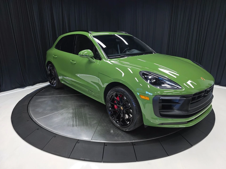 2022 Porsche Macan GTS - Image 14 of 31