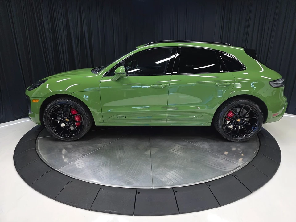 2022 Porsche Macan GTS - Image 9 of 31
