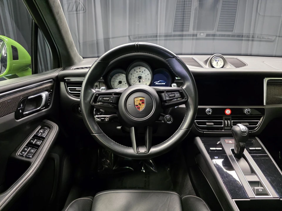 2022 Porsche Macan GTS - Image 24 of 31