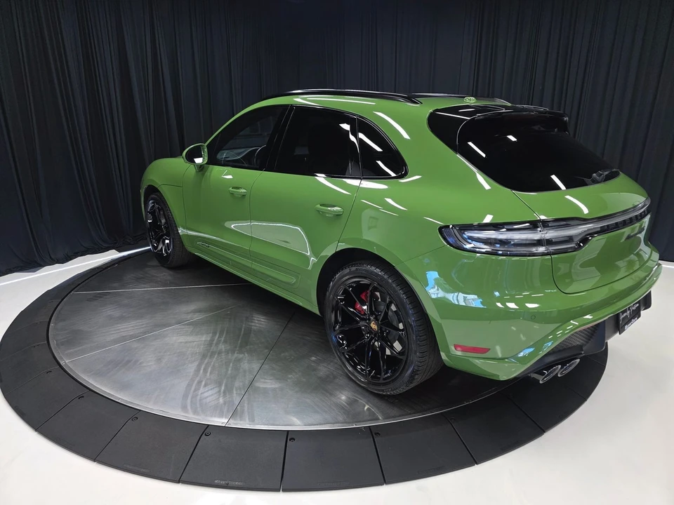 2022 Porsche Macan GTS - Image 10 of 31