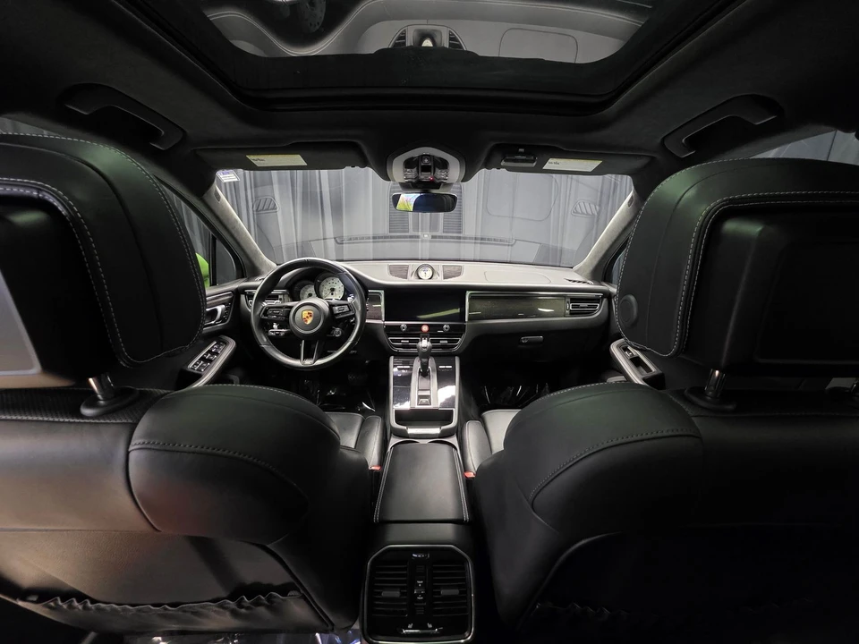 2022 Porsche Macan GTS - Image 2 of 31