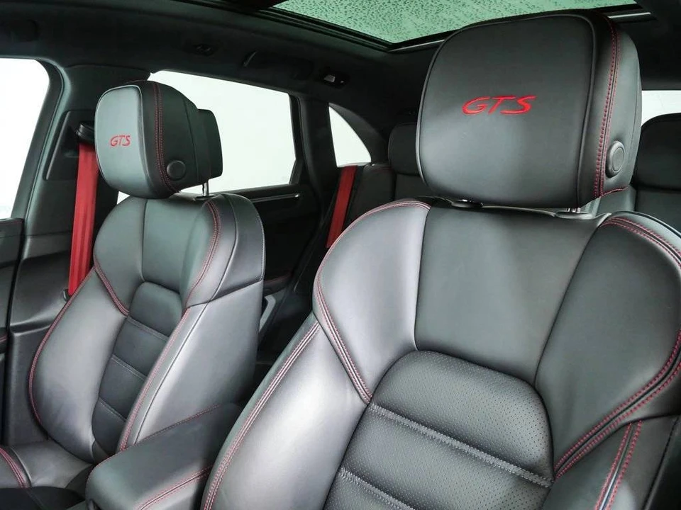 2022 Porsche Macan GTS - Image 5 of 5