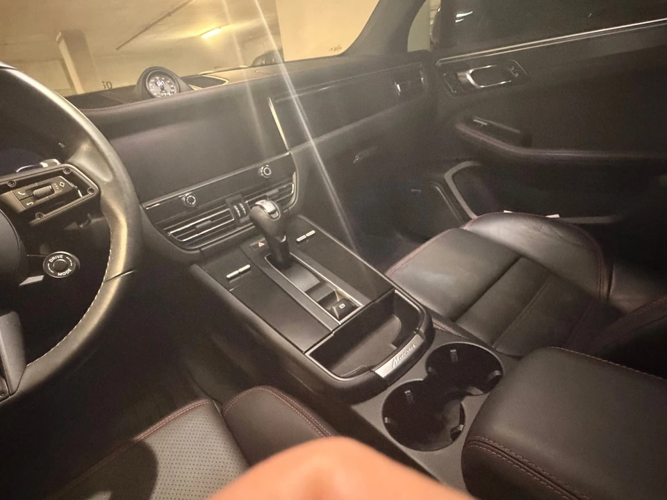 2022 Porsche Macan GTS - Image 21 of 23
