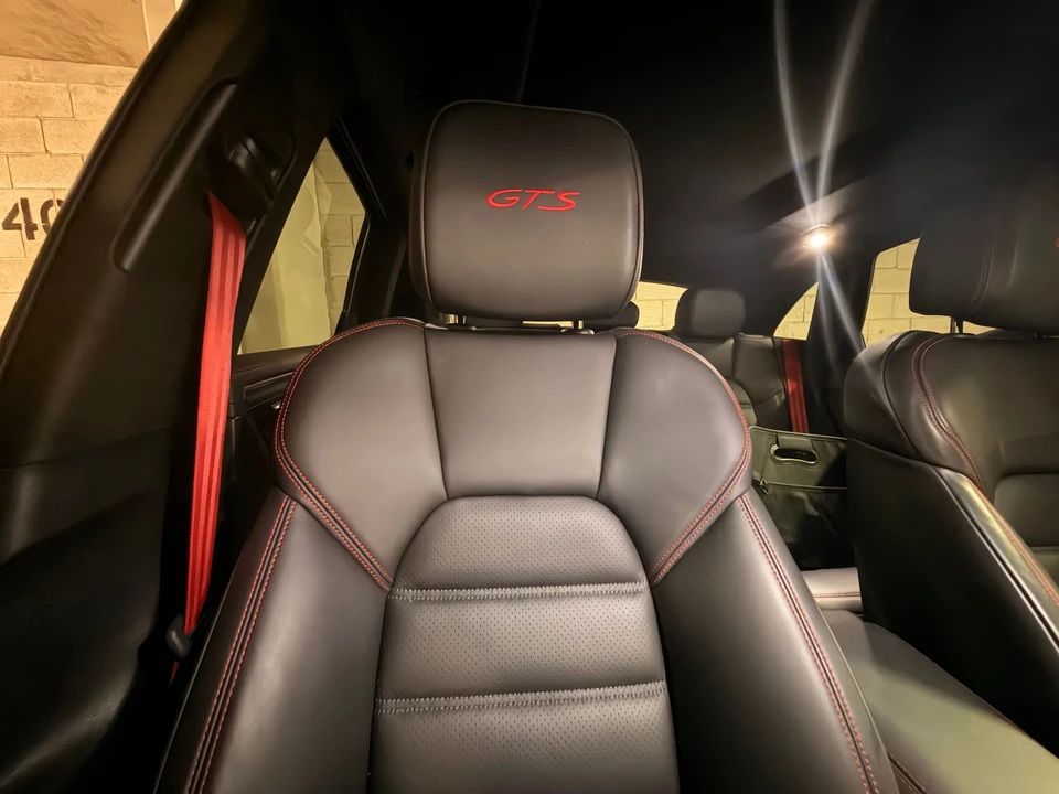 2022 Porsche Macan GTS - Image 8 of 23