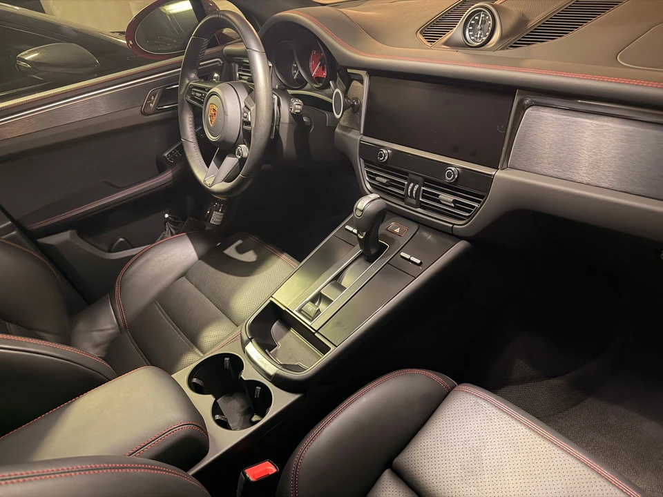 2022 Porsche Macan GTS - Image 7 of 23