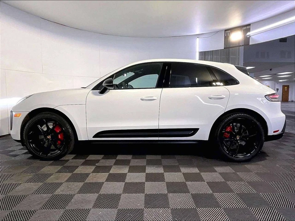 2022 Porsche Macan GTS - Image 2 of 5