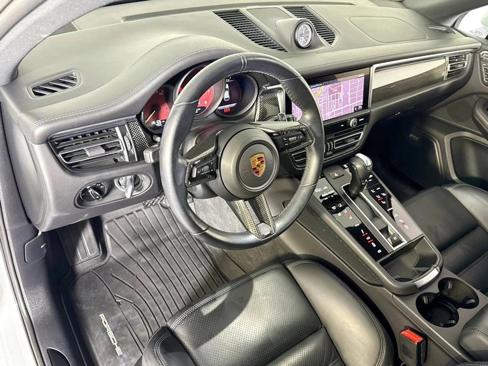 2022 Porsche Macan GTS - Image 4 of 5