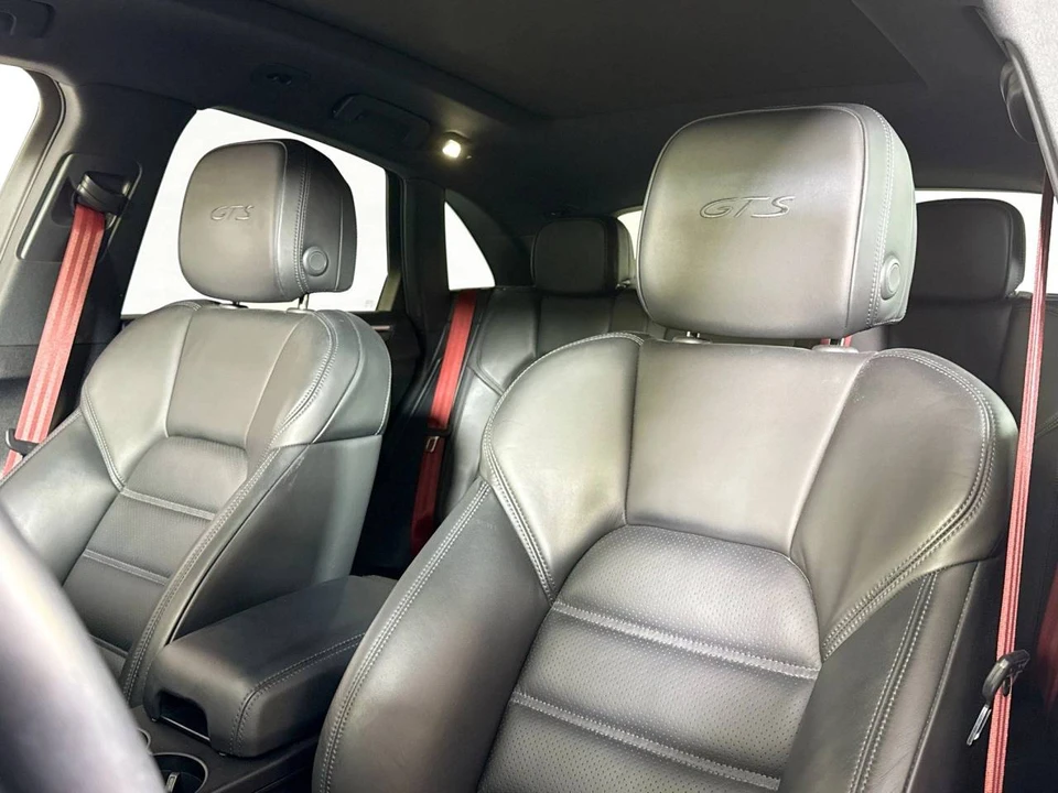 2022 Porsche Macan GTS - Image 5 of 5
