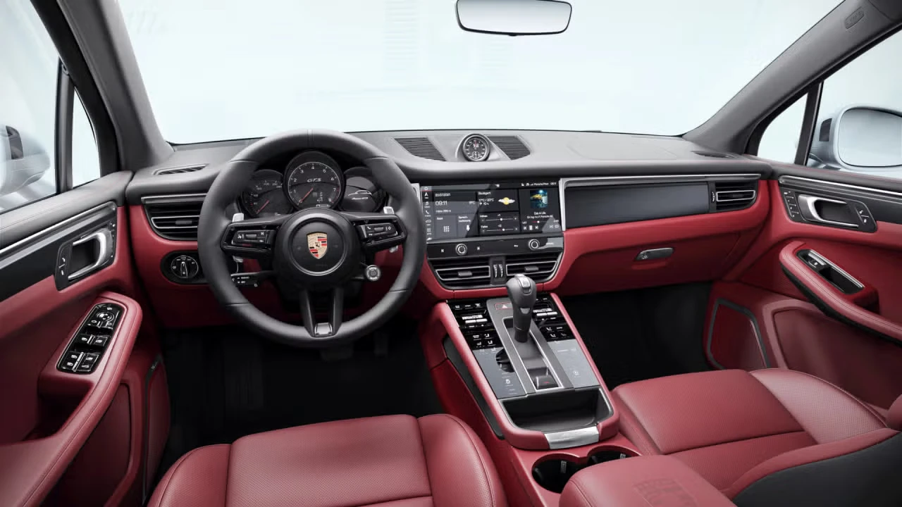 2022 Porsche Macan GTS - Image 28 of 31