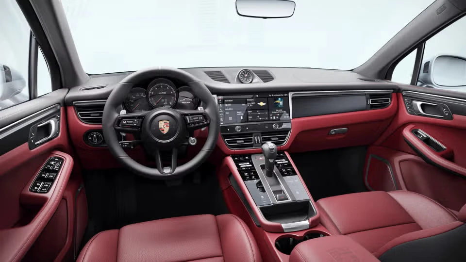 2022 Porsche Macan GTS - Image 27 of 31