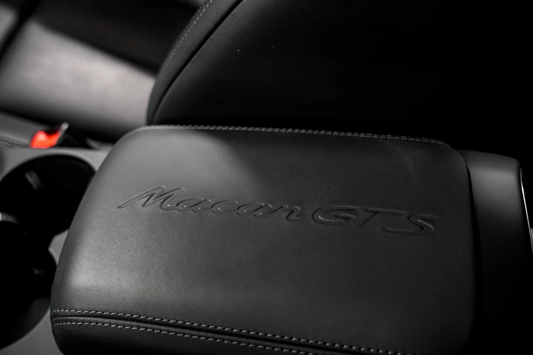 2022 Porsche Macan GTS - Image 16 of 31