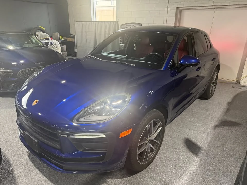 2022 Porsche Macan - Image 2 of 11