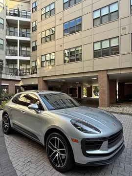 2022 Porsche Macan