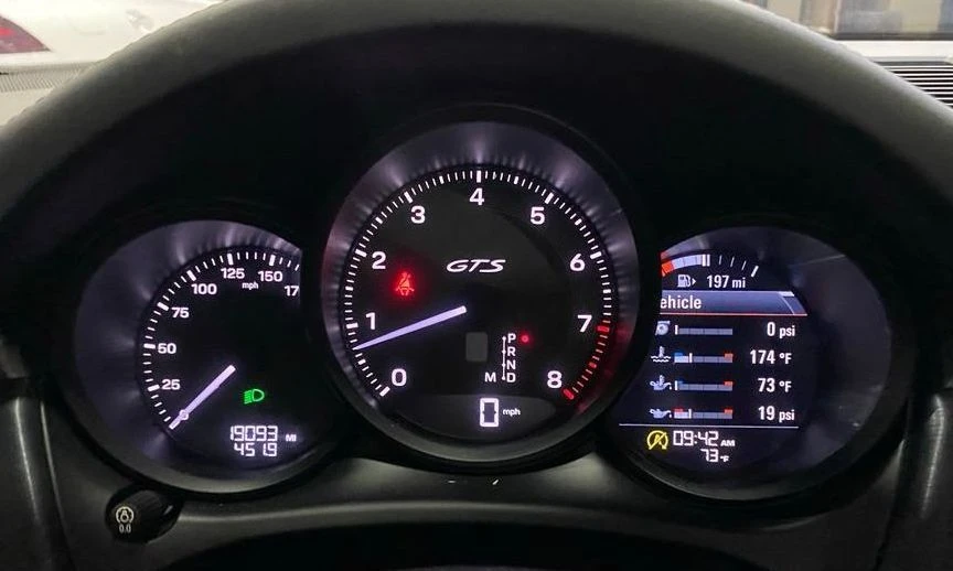 2022 Porsche Macan GTS - Image 11 of 20