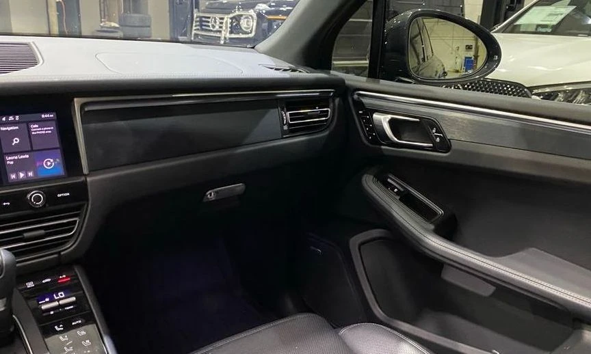 2022 Porsche Macan GTS - Image 4 of 20