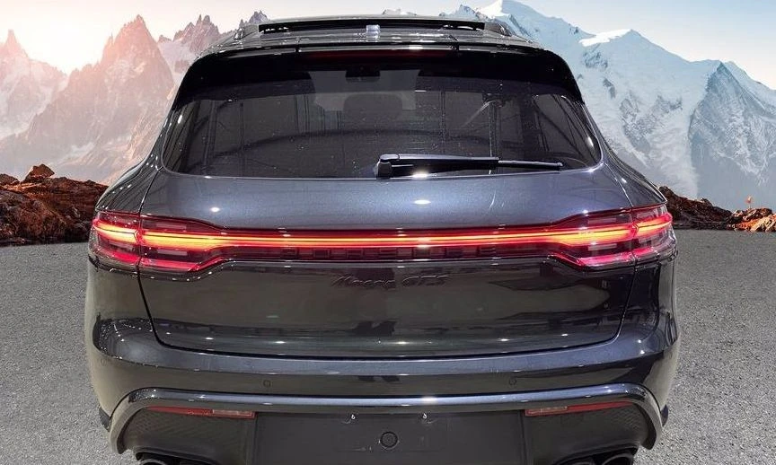 2022 Porsche Macan GTS - Image 14 of 20