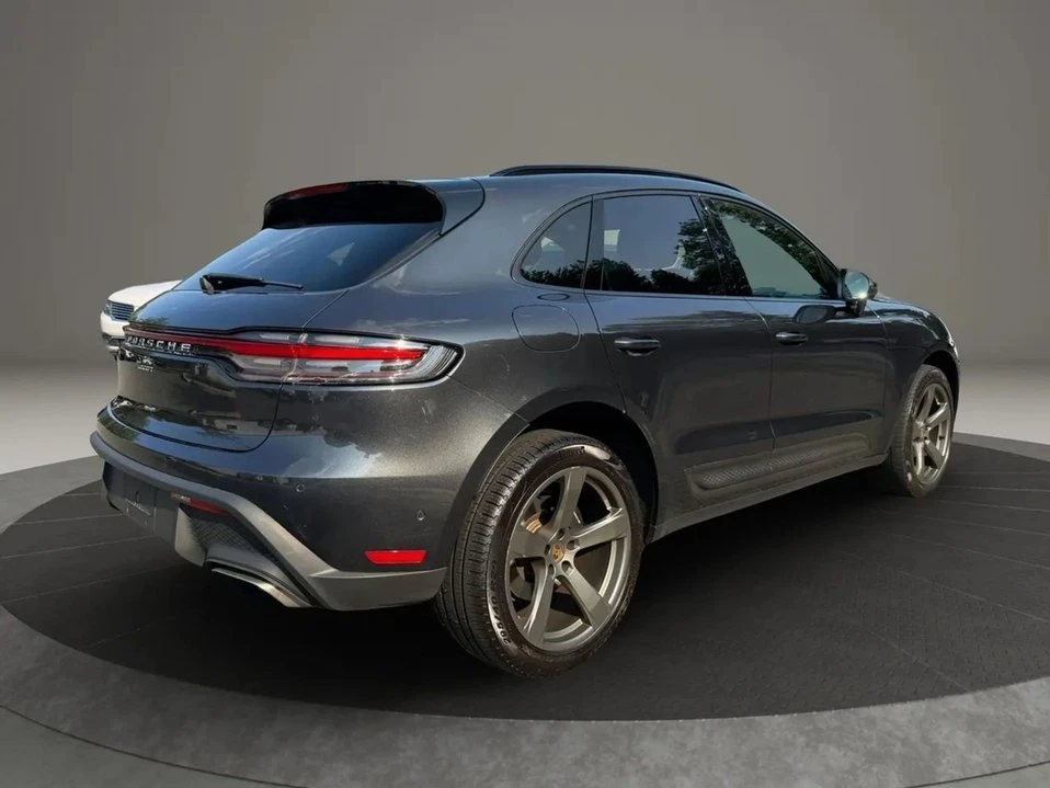 2022 Porsche Macan - Image 5 of 20