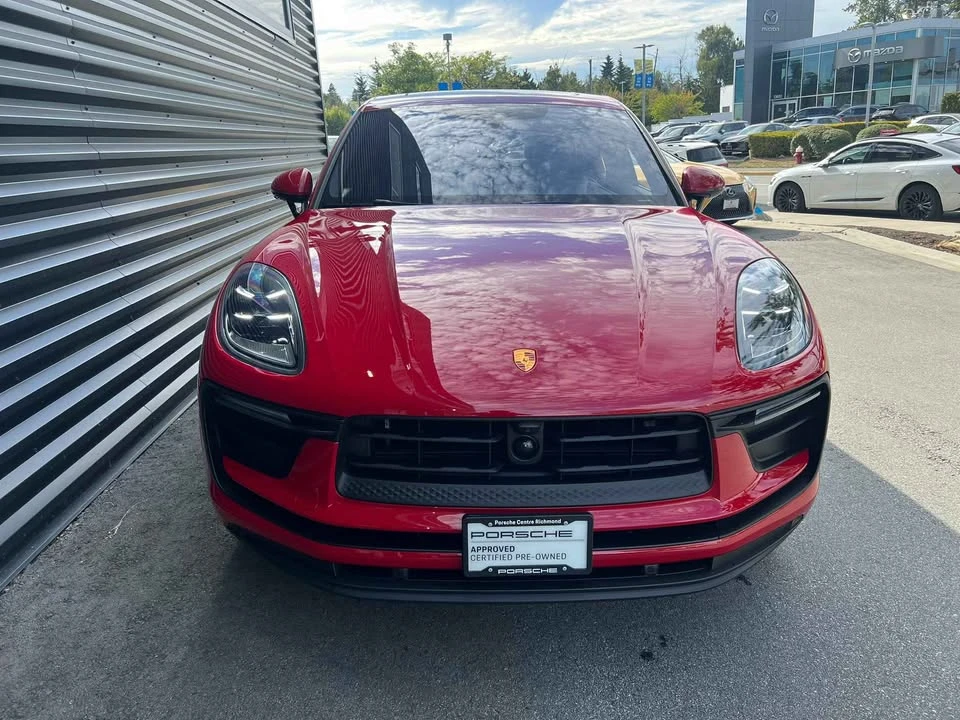 2022 Porsche Macan - Image 6 of 15