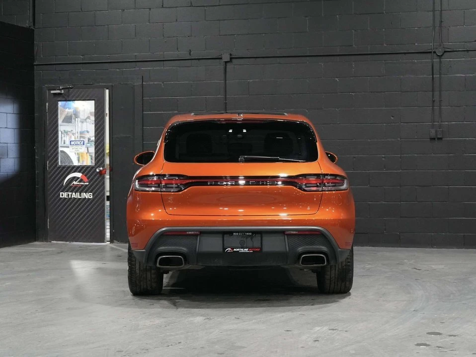 2022 Porsche Macan - Image 8 of 17