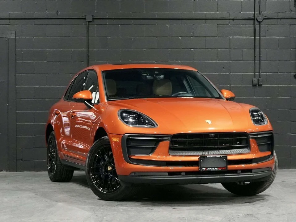 2022 Porsche Macan - Image 2 of 17