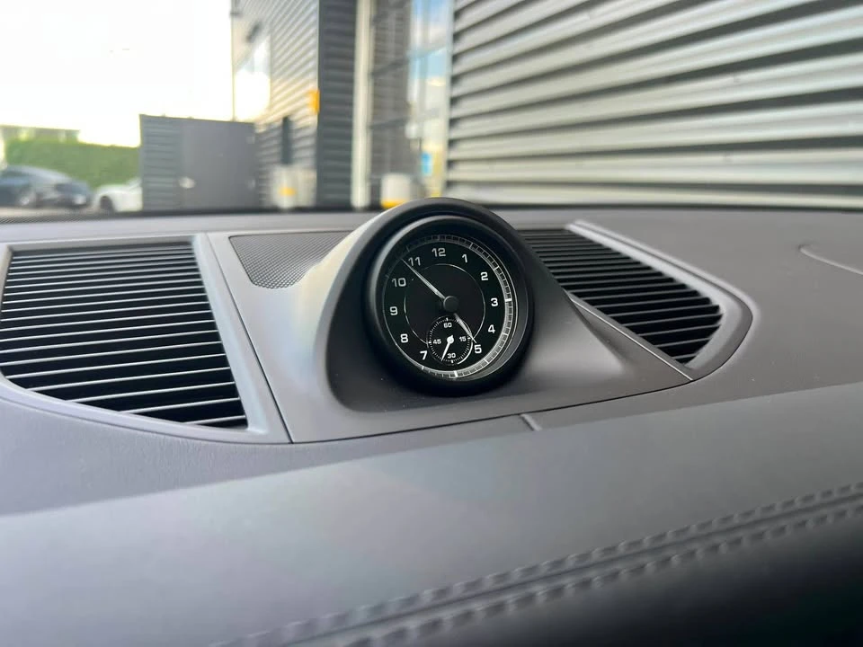 2022 Porsche Macan - Image 11 of 11