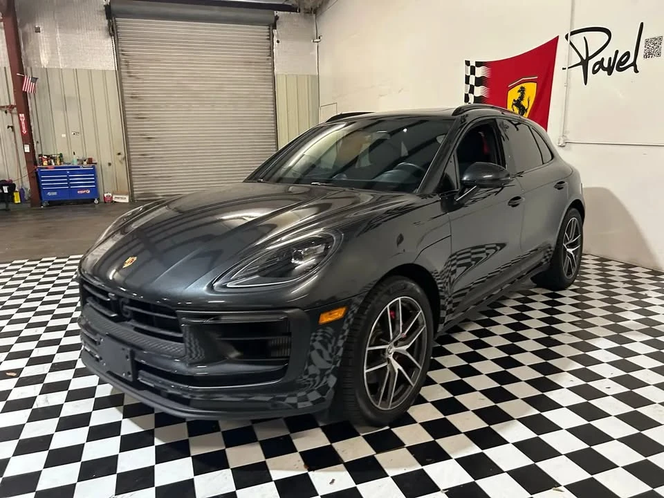 2022 Porsche Macan - Image 3 of 20