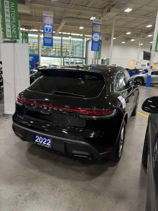 2022 Porsche Macan - Image 3 of 9