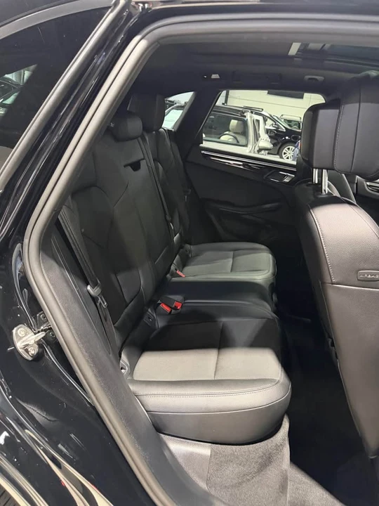 2022 Porsche Macan - Image 16 of 16