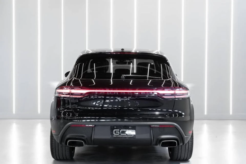2022 Porsche Macan - Image 6 of 14