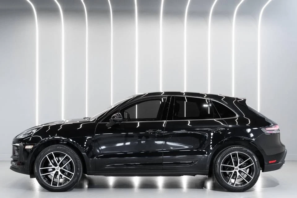 2022 Porsche Macan - Image 8 of 14