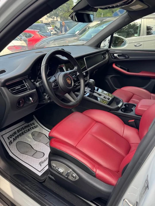 2022 Porsche Macan - Image 6 of 6