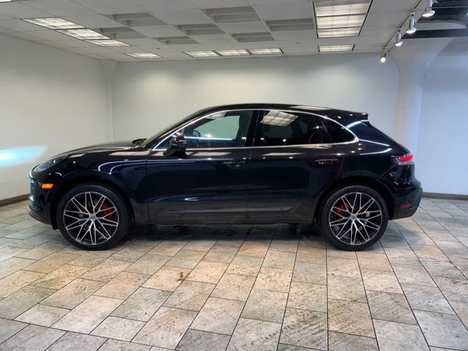 2022 Porsche Macan - Image 12 of 20