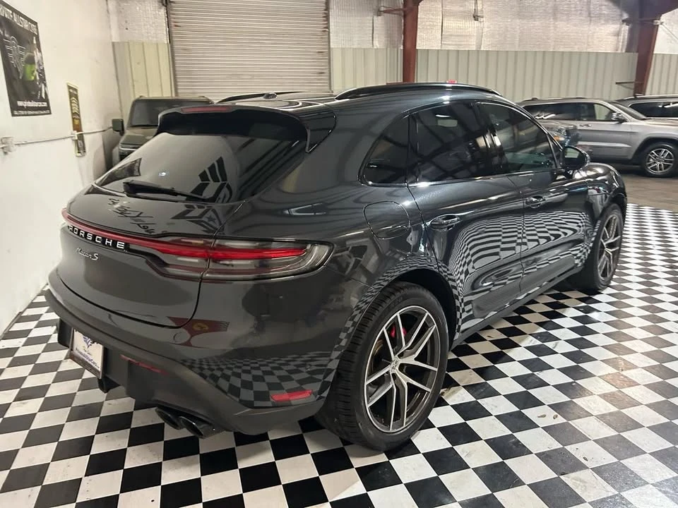 2022 Porsche Macan - Image 6 of 20