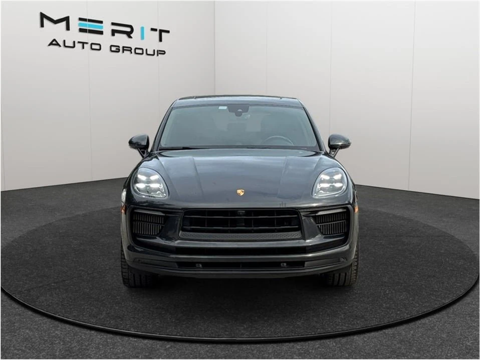 2022 Porsche Macan - Image 3 of 20
