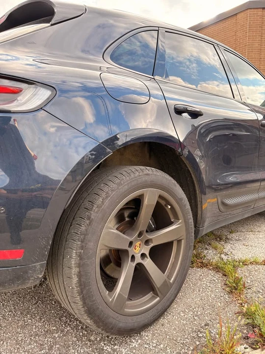 2022 Porsche Macan - Image 5 of 18