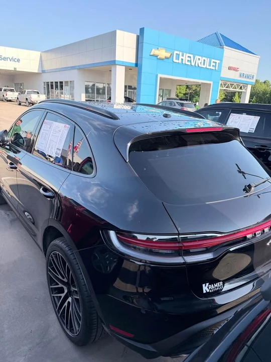 2022 Porsche Macan - Image 4 of 4