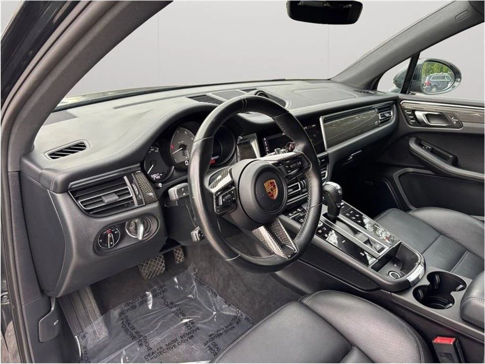2022 Porsche Macan - Image 6 of 20