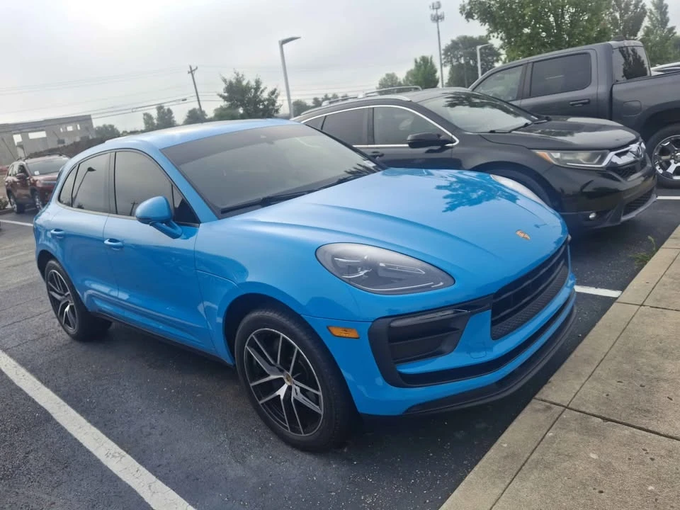 2022 Porsche Macan - Image 2 of 8