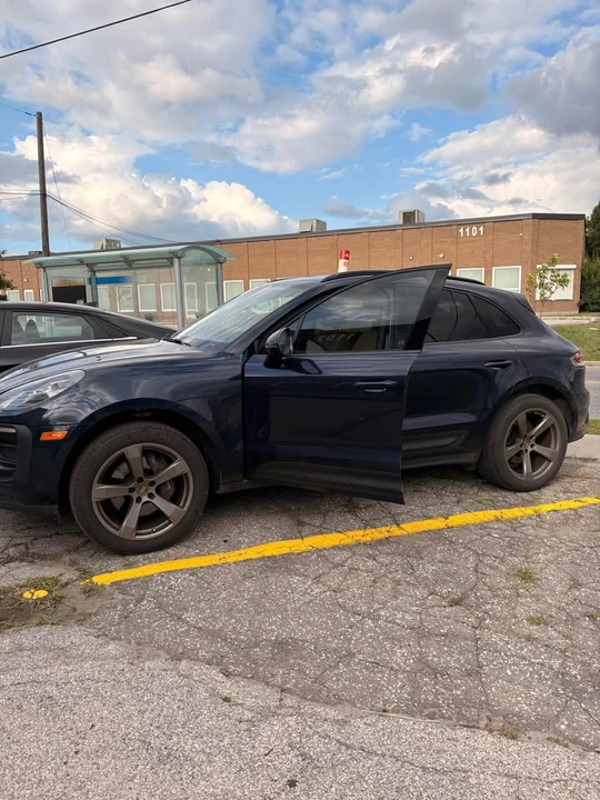 2022 Porsche Macan - Image 3 of 18