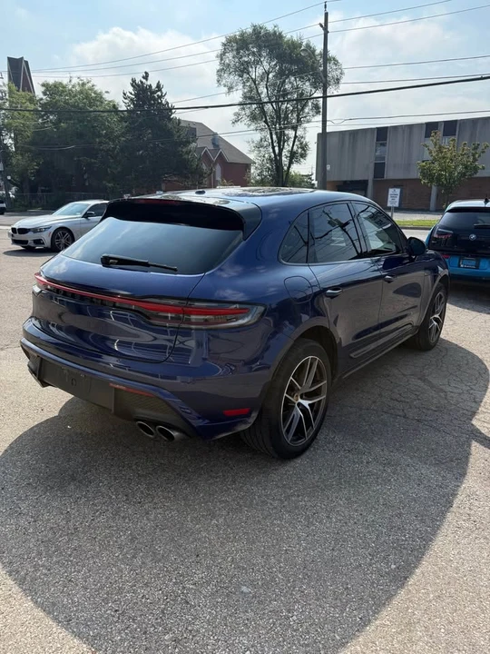 2022 Porsche Macan - Image 3 of 9