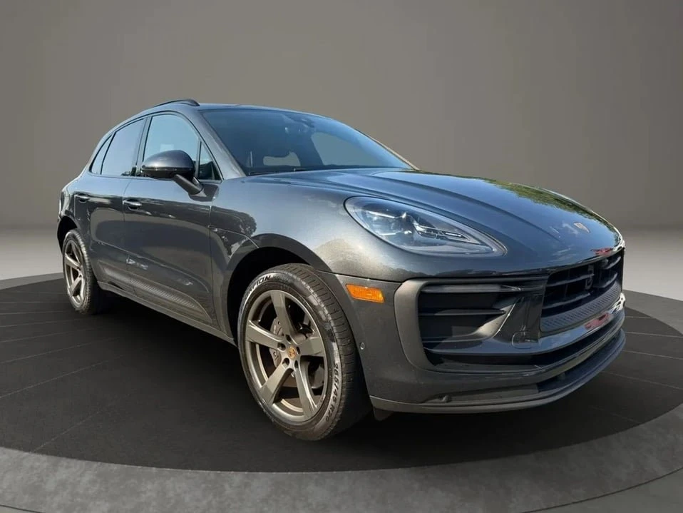 2022 Porsche Macan - Image 2 of 20