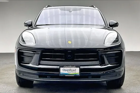 2022 Porsche Macan