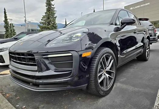 2022 Porsche Macan