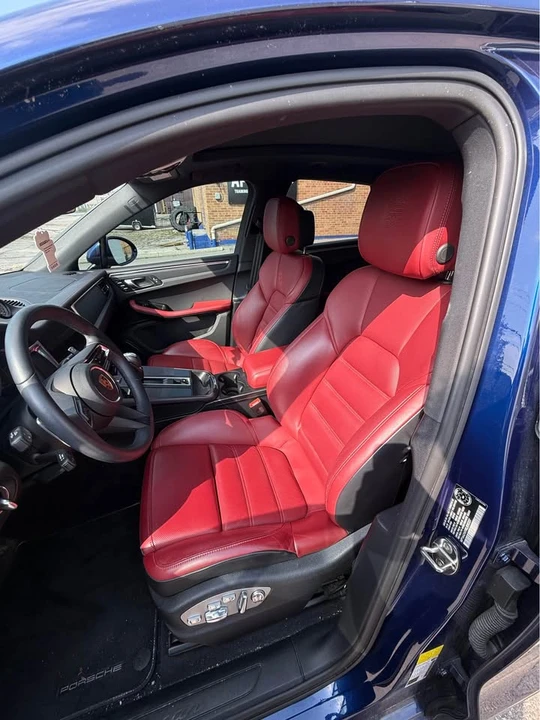 2022 Porsche Macan - Image 7 of 9